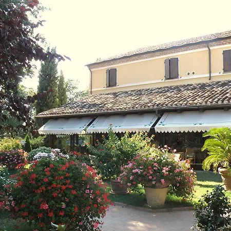 ファームステイ Agriturismo La Grotta *